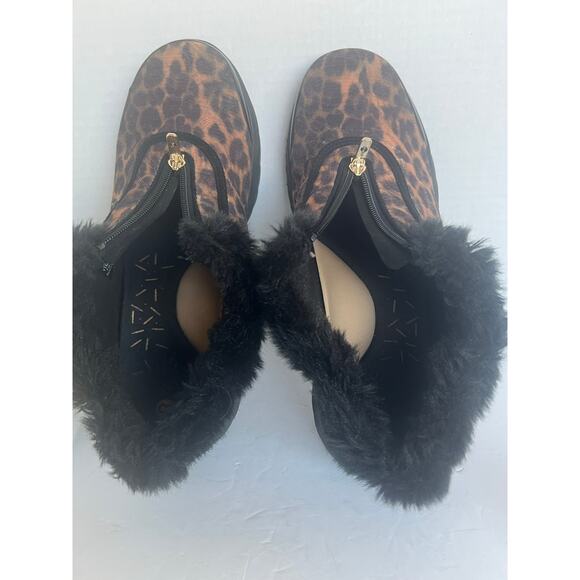 BZees Golden Zip Faux Fur Black/Brown Leopard Print Bootie Comfort Shoes Sz 11M - Picture 8 of 11